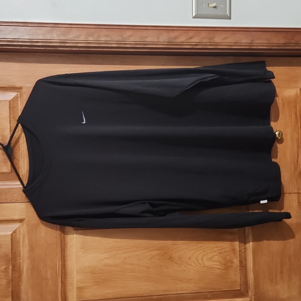 Nike Dri Fit Large Black Long Sleeve